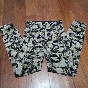 Lululemon Wunder Train Leggings